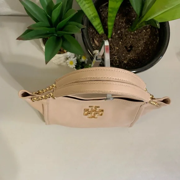 Tory Burch Blush Leather Chain-Handle Shoulder Tote - Picture 5 of 15